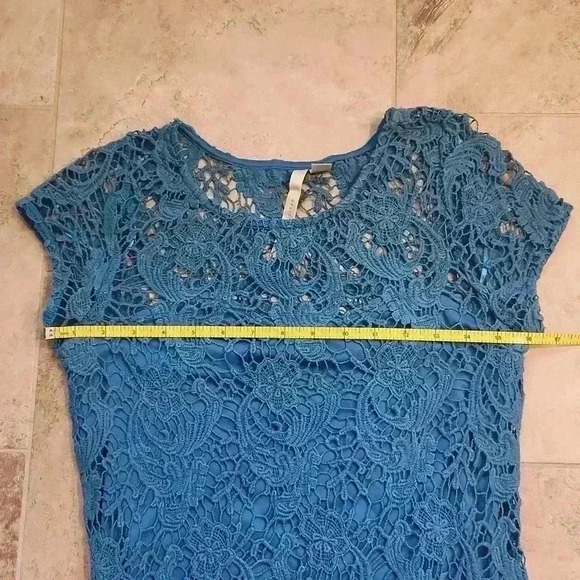 LC Lauren Conrad Crochet Dress - Picture 4 of 10